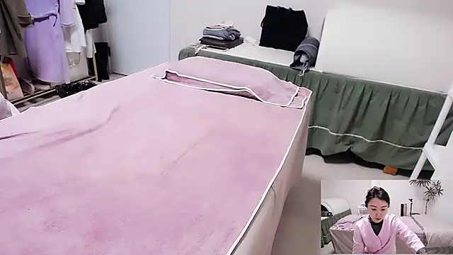 Snapshot of anne2026 chatting on 02.13.26 anne2026 online show from 02.13.26