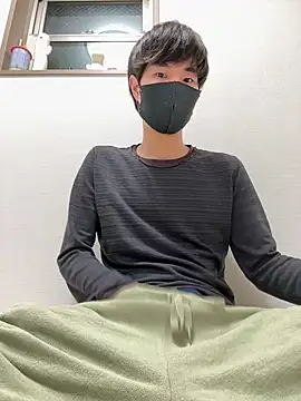 Snapshot of mumin08 chatting on 03.25.26 mumin08 online show from 03.25.26