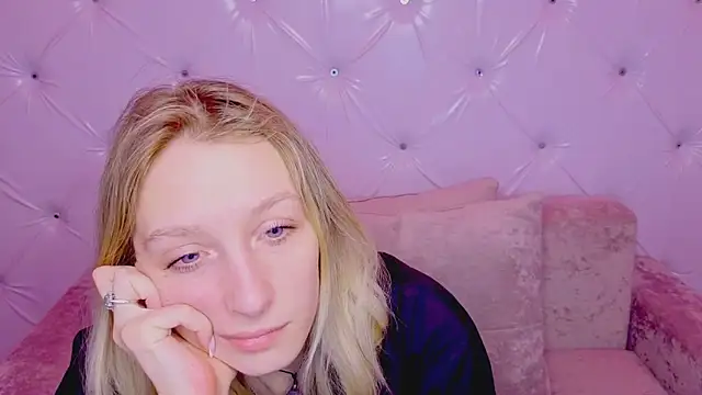 Akiro Kim7 online show from 03.11.26