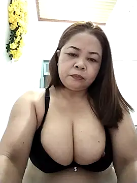 Baby-bigtits2026 online show from 04.15.26