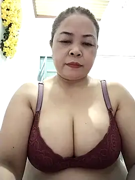 Baby-bigtits2026 online show from 04.26.26