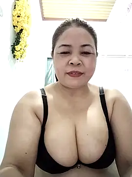 Baby-bigtits2026 online show from 05.08.26