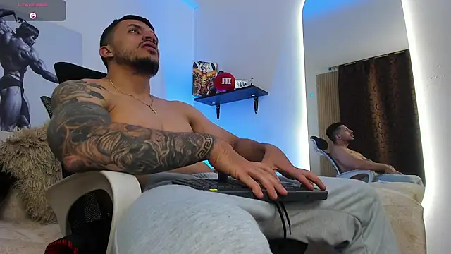 LiamReigns  online show from 07.14.26