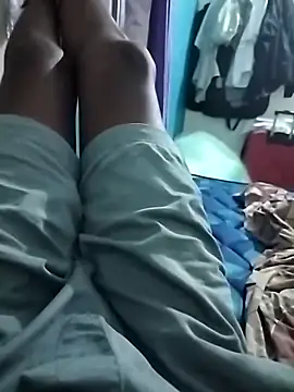 Snapshot of tamilpaiyan989 chatting on 04.04.26 tamilpaiyan989 online show from 04.04.26