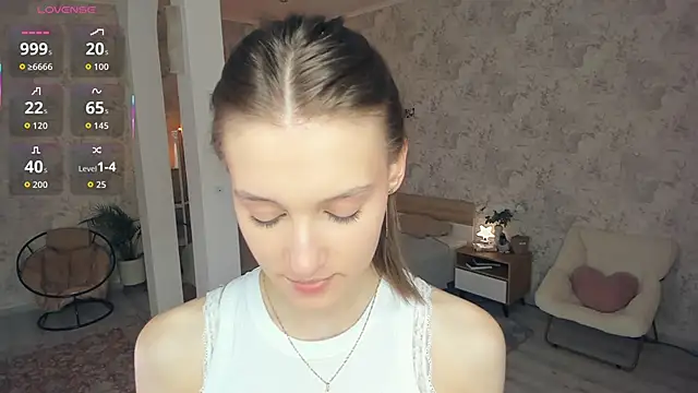 LianneBynon online show from 06.08.26