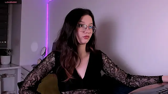 miabellee  online show from 02.04.26