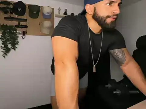 SamDornan51 online show from 02.08.26