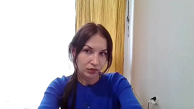 JuliaLovely online show from 07.26.26