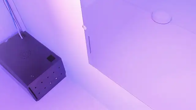 shantal cooper  online show from 03.08.26