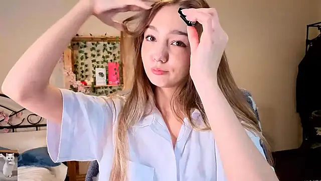 HoneyComfy online show from 04.08.26
