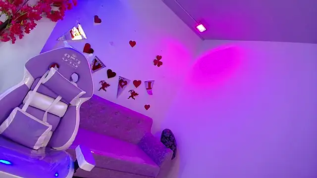 Maddie T18 online show from 02.21.26