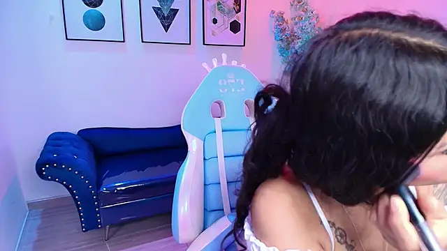 Maddie T18 online show from 06.11.26