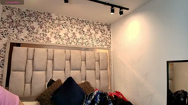 Emily  Cute   online show from 02.26.26