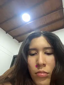 emicute  online show from 03.11.26