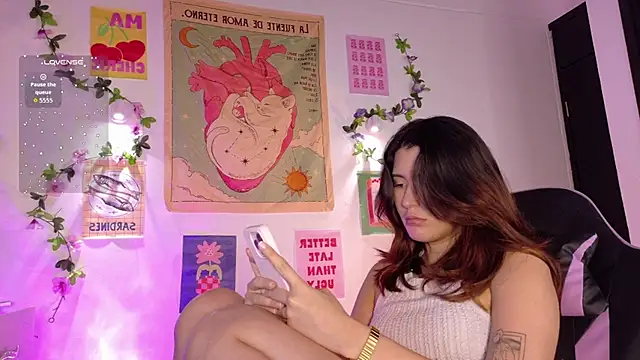 emicute  online show from 03.13.26