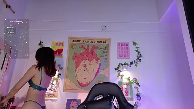 emicute  online show from 03.18.26