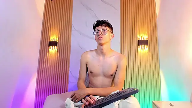 Christopher Hunter online show from 03.06.26