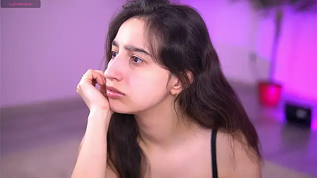 JullyFox online show from 04.27.26
