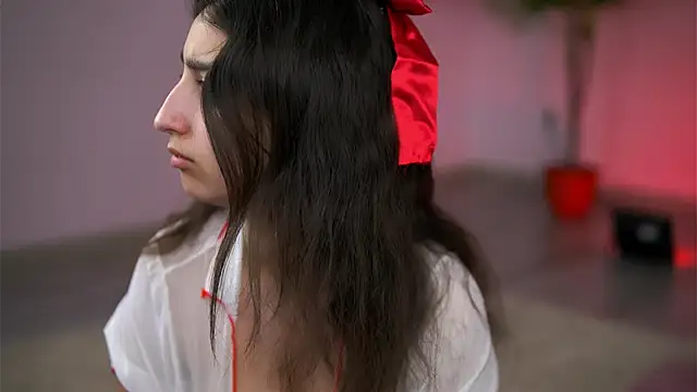JullyFox online show from 05.19.26