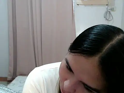 lovely Janeee online show from 05.01.26