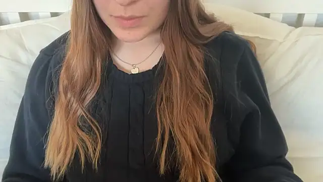 Lucyschickt online show from 04.23.26