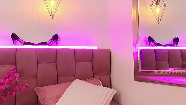 Melannyy   online show from 04.29.26