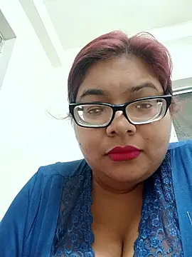 Elie Hallway online show from 01.31.26