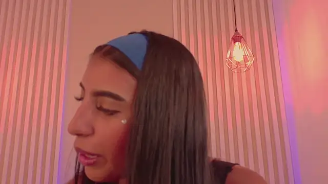 victoria figueroa online show from 07.02.26