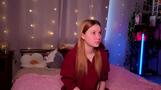 JadwigaTagliavia online show from 02.05.26