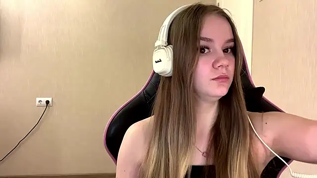 AgnesShy  online show from 03.11.26