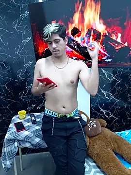 Snapshot of Riquid-sexual chatting on 03.18.26 Riquid-sexual online show from 03.18.26