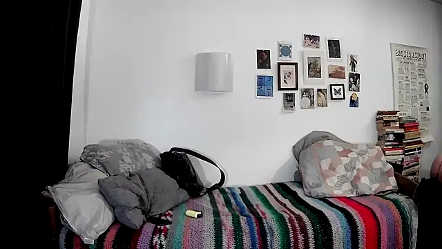 lucielark online show from 03.12.25