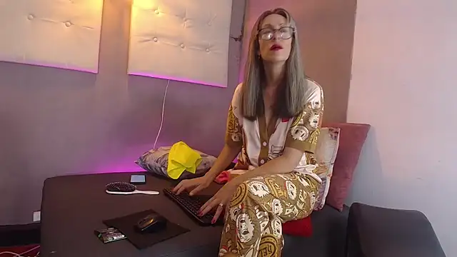 laurasofia45 online show from 03.13.26