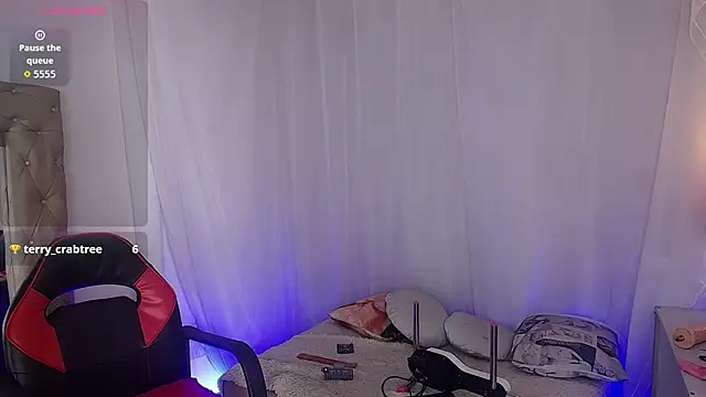 laurasofia45 online show from 04.24.26
