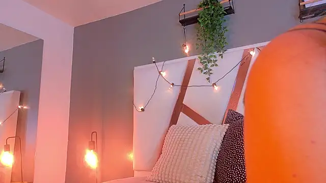 THALIAGRAY   online show from 03.17.26