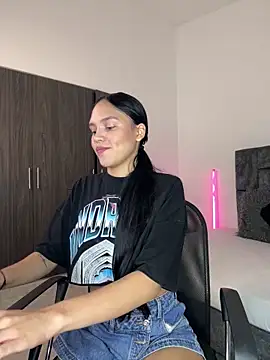 Malory Saenzz online show from 02.21.26