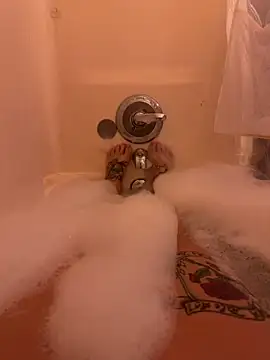 lickablelynn87 online show from 03.11.26