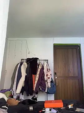 suky pou online show from 02.09.26