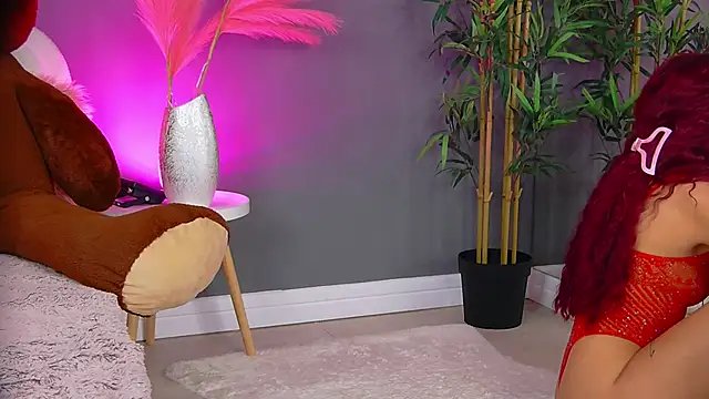 CrystalRedd online show from 05.05.26
