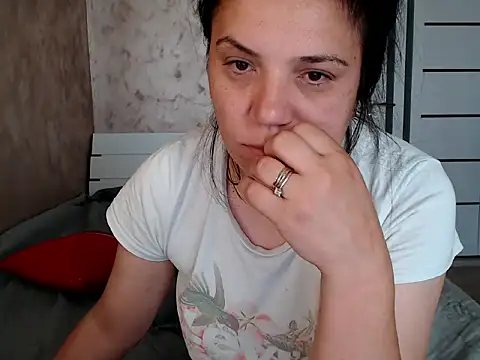 LorraGrey online show from 06.08.26