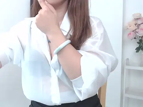 Snapshot of Rose_Thorny2k chatting on 06.18.26 Rose Thorny2k online show from 06.18.26