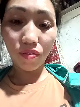 hot-luna- online show from 02.28.26