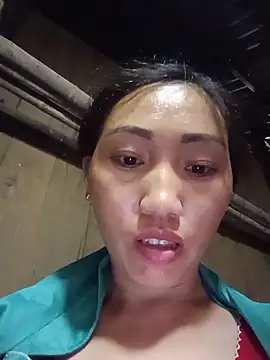 Snapshot of hot-luna- chatting on 05.19.26 hot-luna- online show from 05.19.26