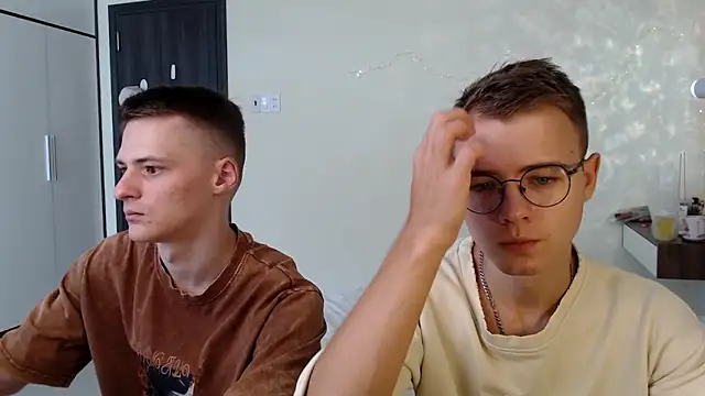NikiKerryCum online show from 06.11.26
