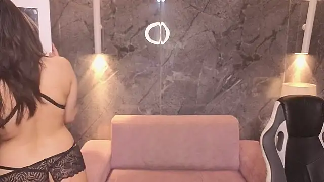 Valerie moon b online show from 03.10.26