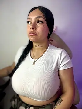 Miia  Taylor online show from 02.20.26