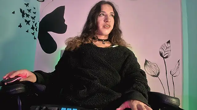 Snapshot of MEW_ALIX chatting on 06.15.26 MEW ALIX online show from 06.15.26