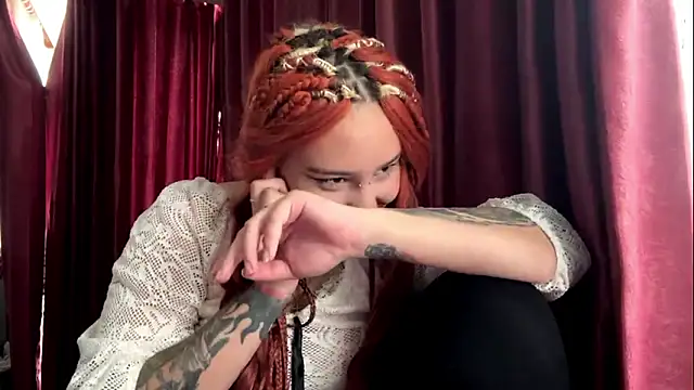 LuxureMia online show from 03.12.26