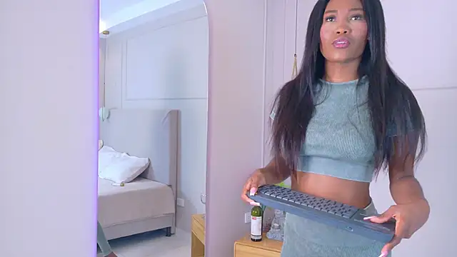 JosselynBrown online show from 03.14.26