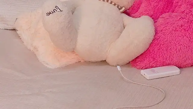 JosselynBrown online show from 06.28.26
